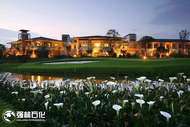 Golf  快來， 昆明萬達高爾夫球會送你一份小驚喜~1